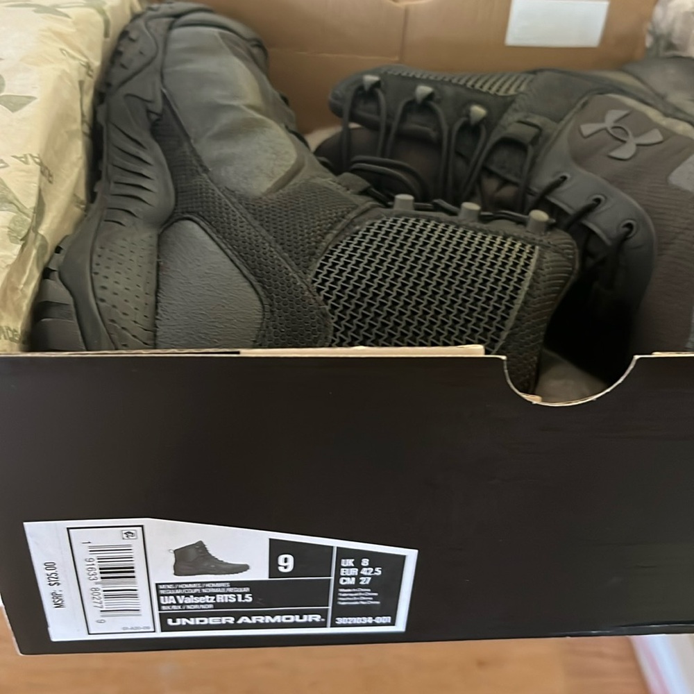 New In Box UA Valsetz RTS 1.5